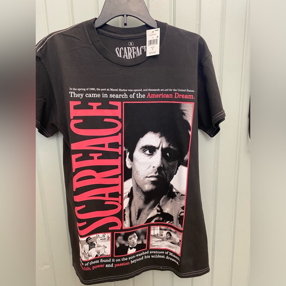 Scarface shirt size small men’s Black Graphic T-Shirt new with tags (A5)